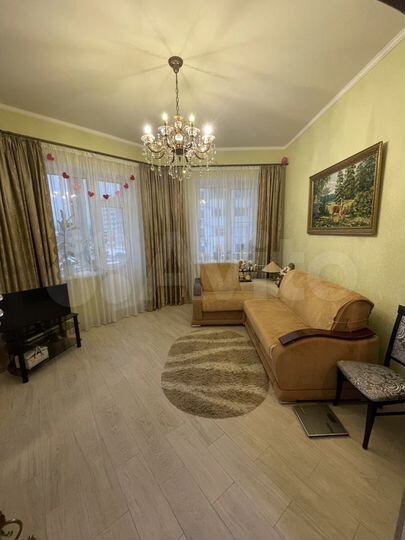 3-к. квартира, 101 м², 3/5 эт.