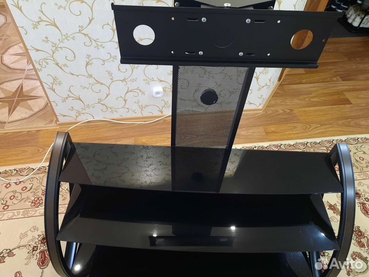 Подставка для тв с кронштейном