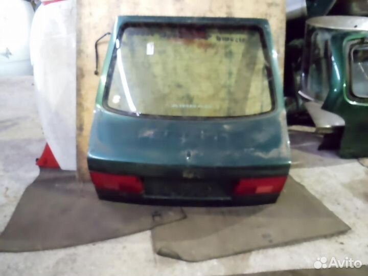 Дверь багажника seat Toledo