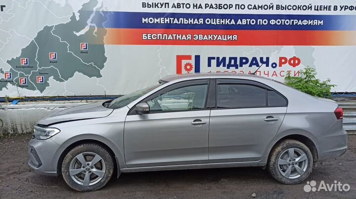 Накладка на торпедо правая Volkswagen Polo 6 6N585