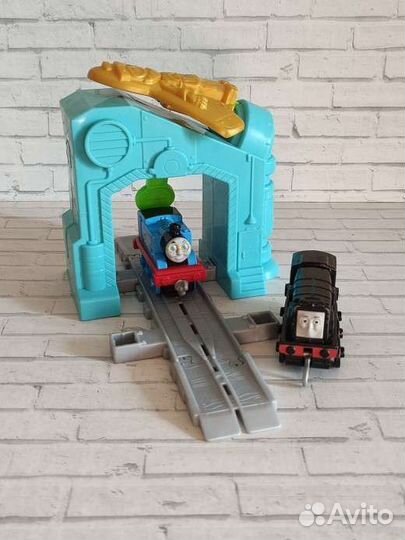 Игровой набор Томас (Tomas) паровозик