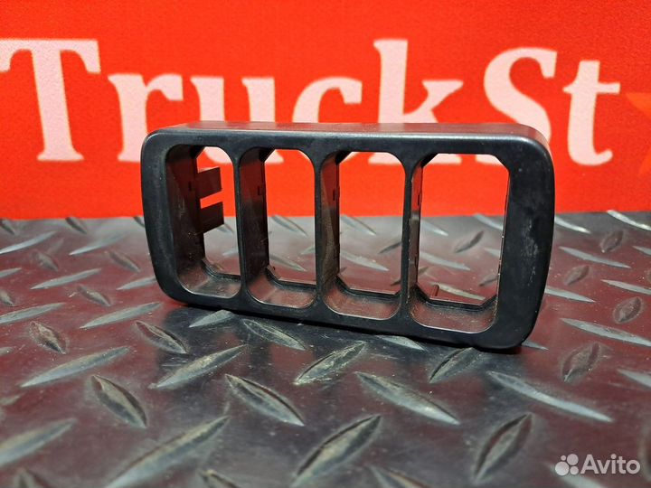 Рамка кнопок Mercedes-Benz Axor, камаз 5490