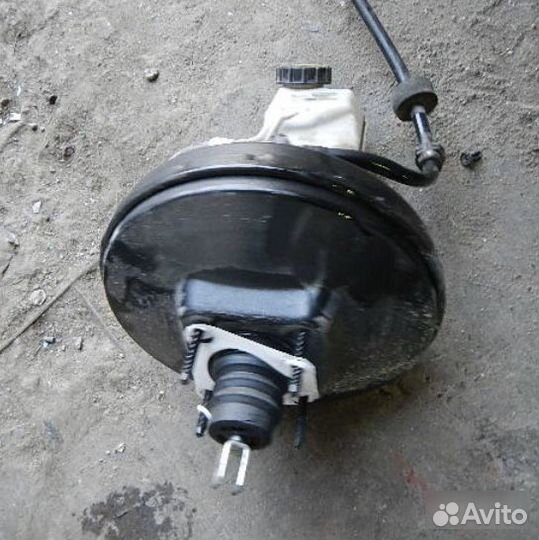 Вакуумный усилитель тормозов Ford Focus 2