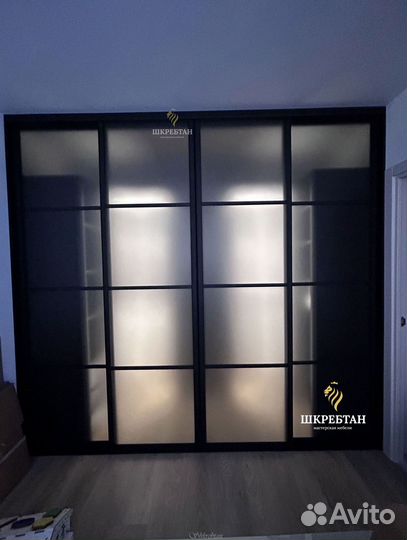 Межкомнатные алюминиевые перегородки и двери