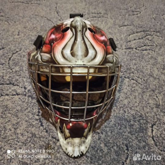 Вратарский шлем