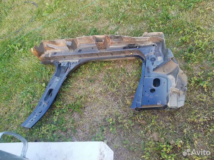 Порог правый Ford Fiesta Mk6 фиеста 6