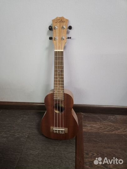 Гитары, укулеле и комбоусилители (б/у)