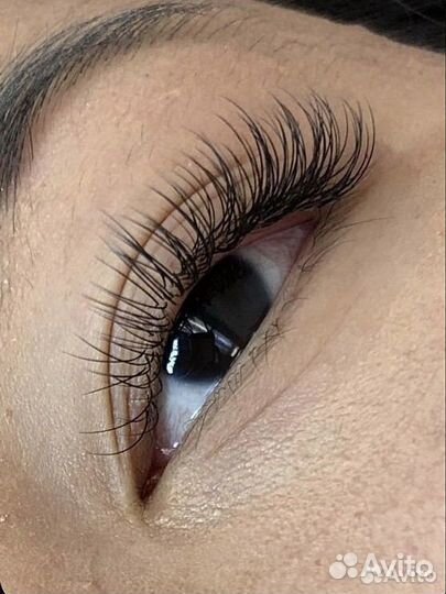 Наращивание ресниц классика