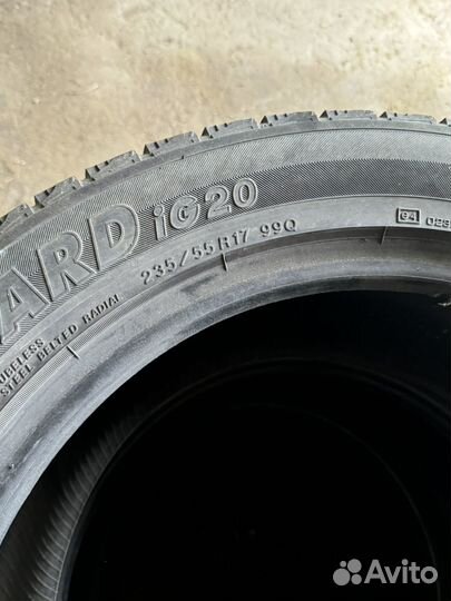 Yokohama 106ZS 235/55 R17