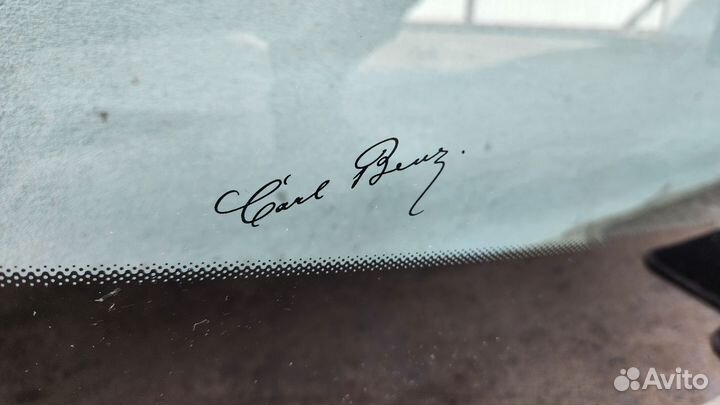 Лобовое стекло Mercedes-Benz w213