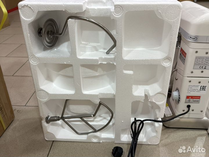 Миксер планетарный