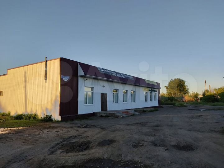 Здание, 493 м²