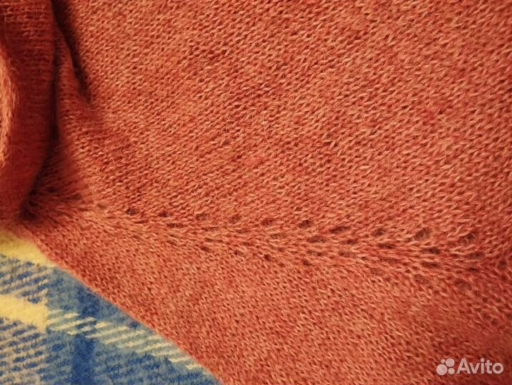 Свитер женский, натуральная шерсть (связан вручную