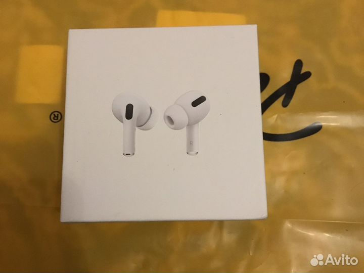 Беспроводные наушники apple airpods