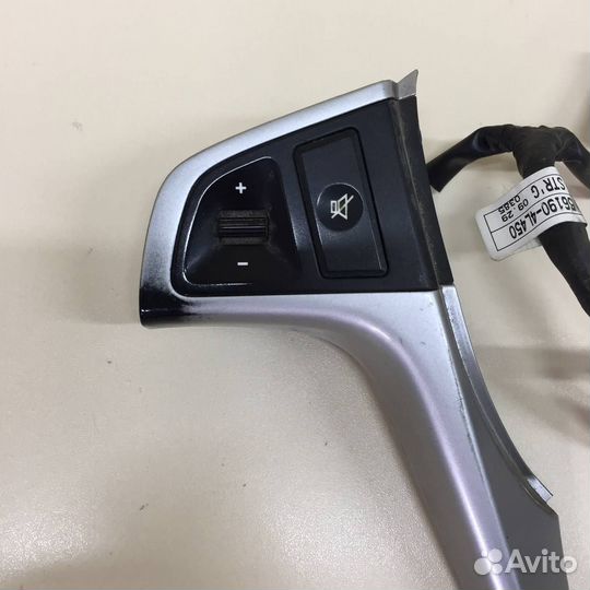 Кнопка многофункциональная Hyundai Solaris 2010-20