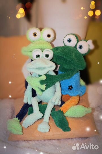 Вязанные лягушата