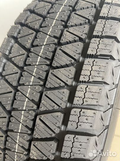 Bridgestone Blizzak DM-V3 275/50 R20 113T