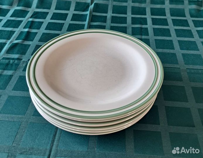 Тарелки обеденные фарфор