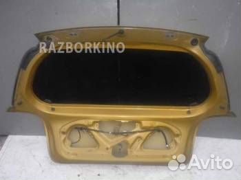 Дверь багажника Тойота