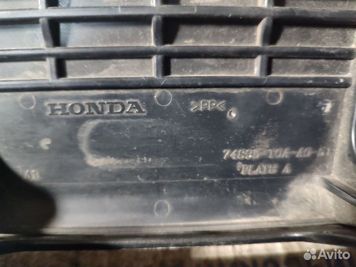 Накладка Молдинг крышки багажника Honda CR-V lV