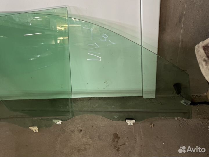 Стекло двери передней левой/правой X-trail T-31