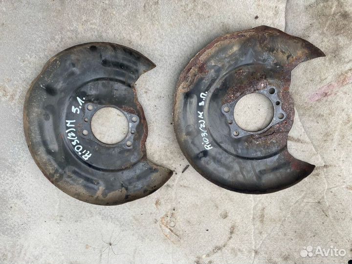 Щит тормозной задний Kia Rio 3 Hyundai Solaris