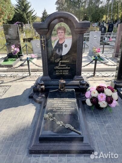 Элитные памятники из гранита/мрамора