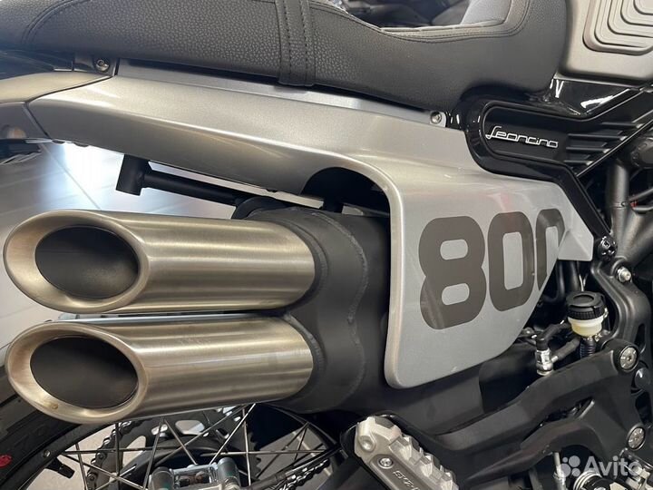 Benelli Leoncino 800 Trail