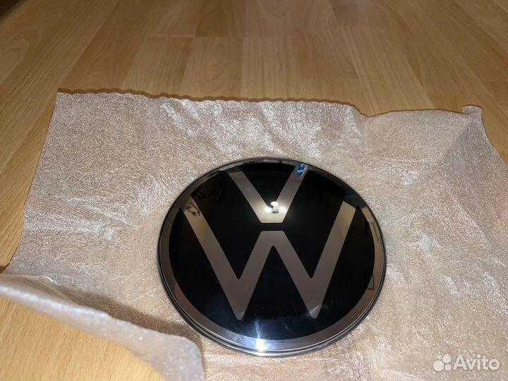 Эмблема VW Touareg для Адаптивного круиз контроля