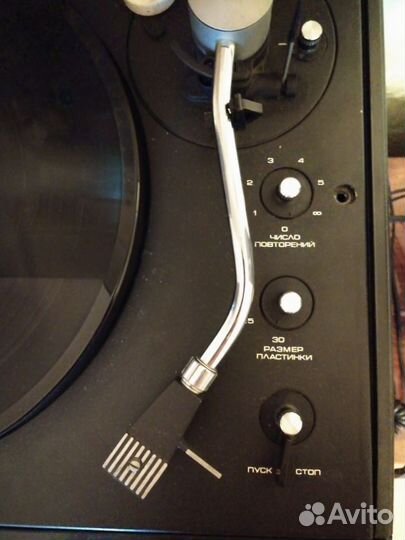 Электроника-Д1-012-С: проигрыватель с усилителем