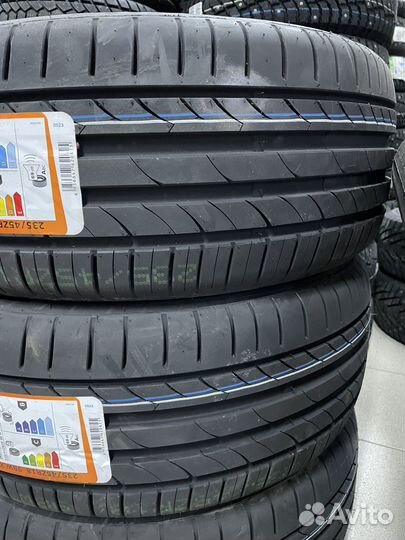 Tracmax X-Privilo TX3 235/45 R18 98W
