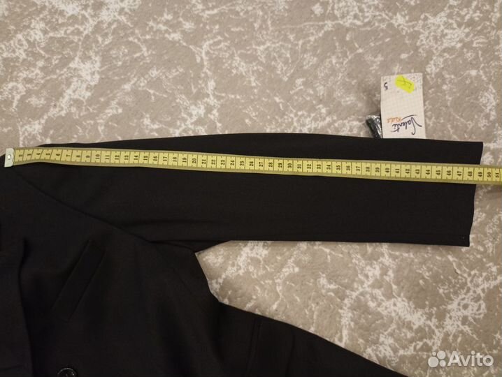 Новый школьный пиджак 128-134 р-р