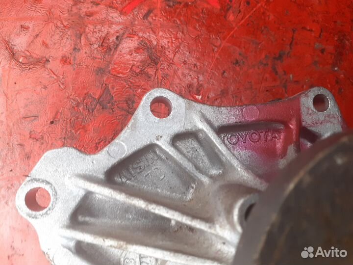 Насос водяной Toyota RAV4 16100-09341 2AD