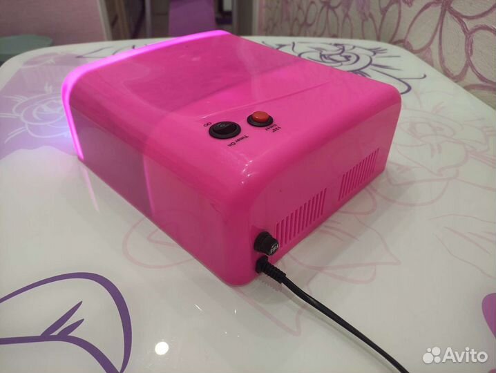 Уф лампа для ногтей