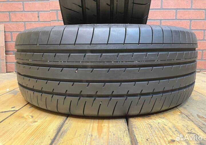 Yokohama BluEarth-XT AE61 235/55 R17 99H