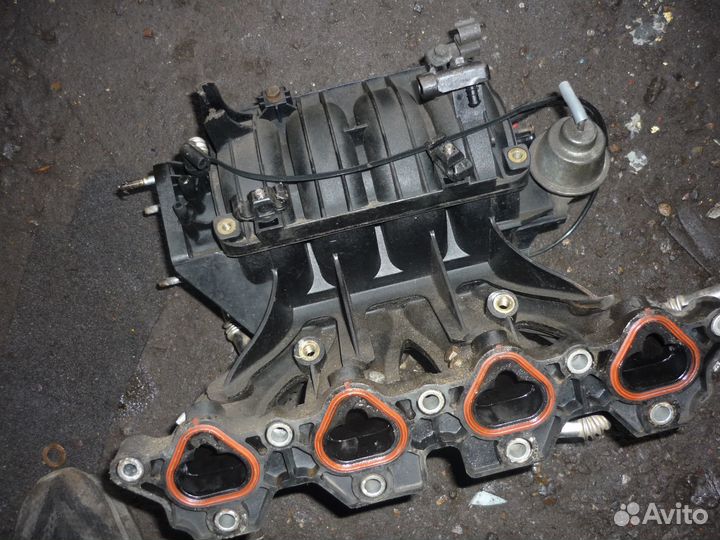 Впускной коллектор Шевроле Авео т250/200 1.4