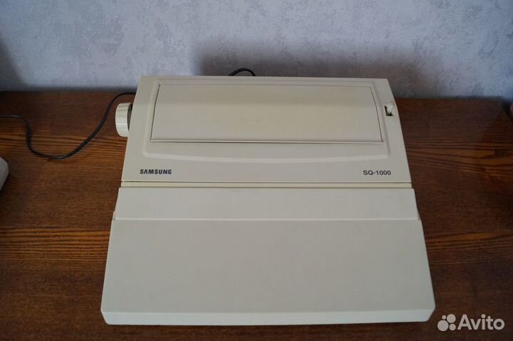 Пишущая машинка Samsung SQ-1000