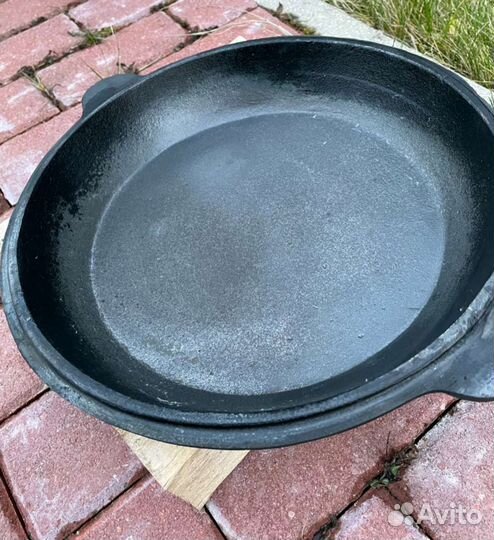 Чугунная крышка-сковородка на 12л