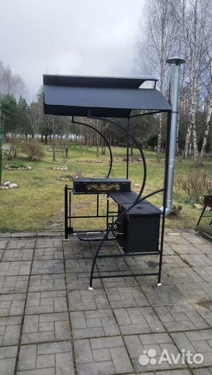 Мангал с крышей
