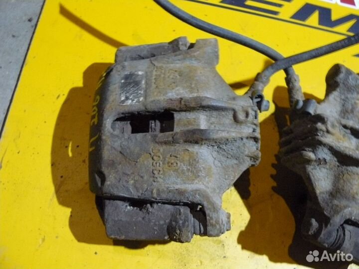 Передний тормозной суппорт для Peugeot 206