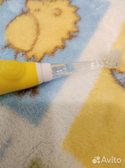 Зубная щетка