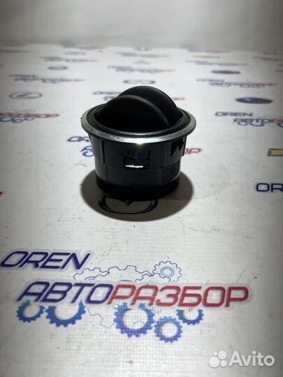 Дефлектор воздушный Nissan Almera G15 1.6 2016