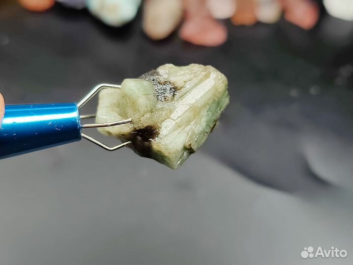 Изумруд на породе (берилл). Малышево