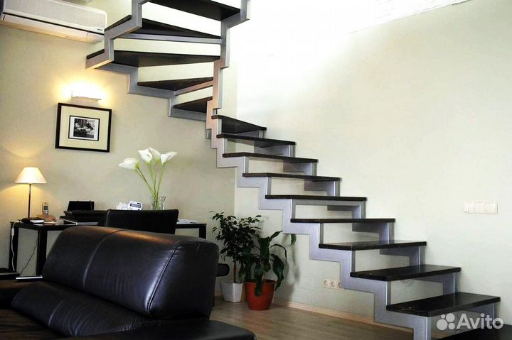 Лестница на второй этаж из металла