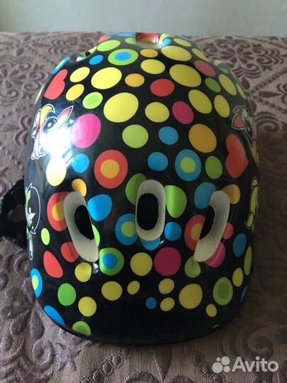 Шлем для ребёнка. В отличном состоянии. Очень крас