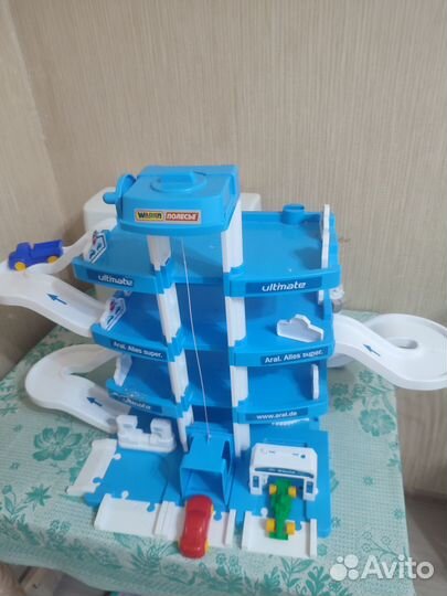 Парковка для машинок полесье