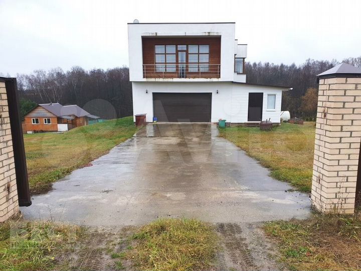 Дом 295,2 м² на участке 40 сот.