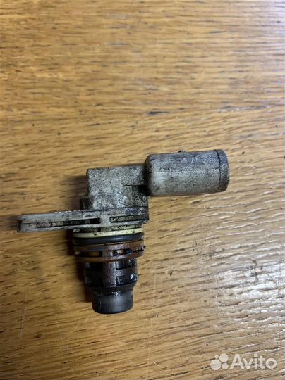 Датчик положения распредвала VW Touareg