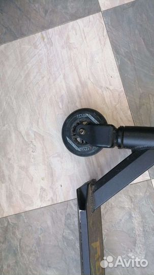 Самокат трюковый