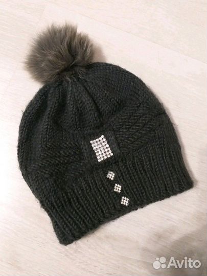 Шапка с помпоном